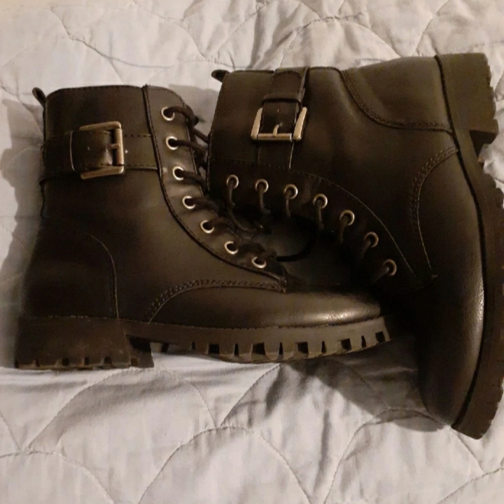 Brand new SO boots.